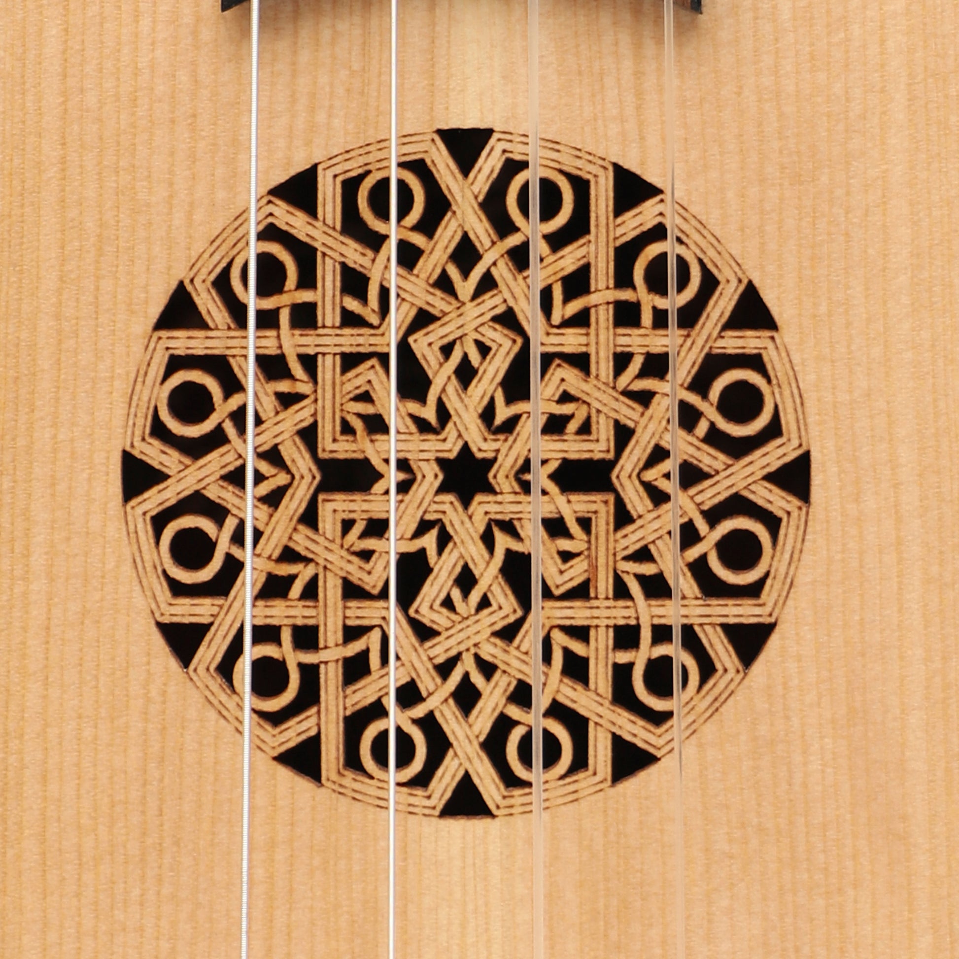 Heartland Baroque Ukulele, 4 String Baritone Variegated Walnut And Lacewood Muzikkon